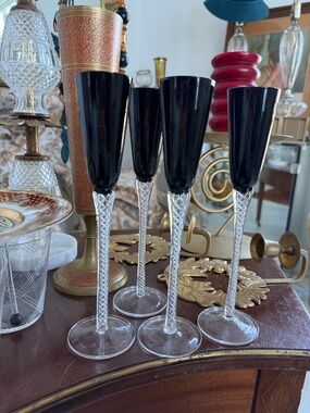 Set of 4 Black and Clear Cordials Black Bowls Clear Air Twist Stems Stuart Iona